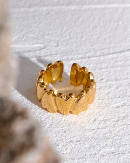 Femme Ring